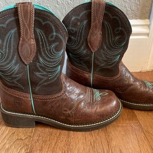 Ariat women boots